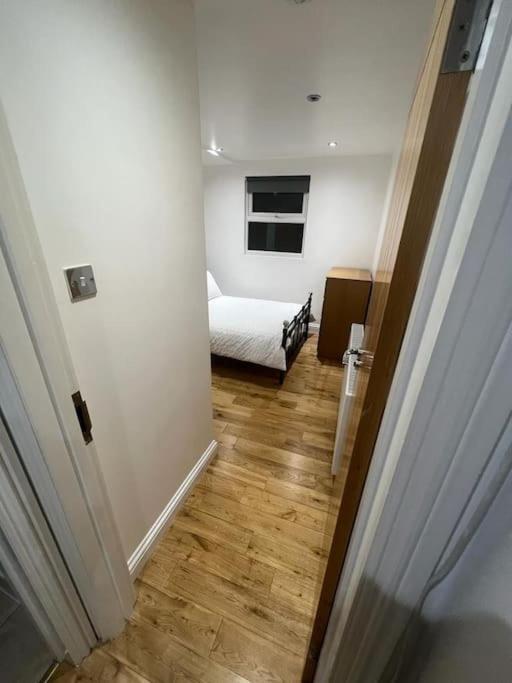 2 Bedroom Apartment In Hampdenrd London Exterior photo